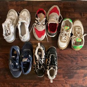 5 pairs of tennis shoes